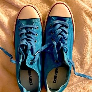 Chuck Taylor Converse womens size 9, mens size 7